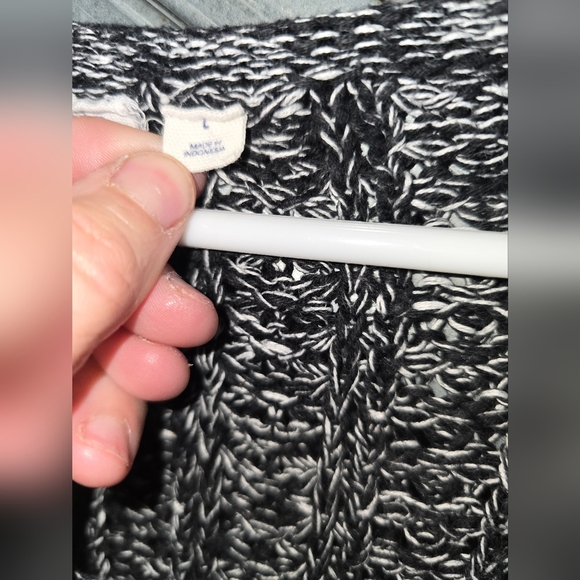 Gap Black and White Marbled Knit Sweater Size Large - Picture 3 of 7